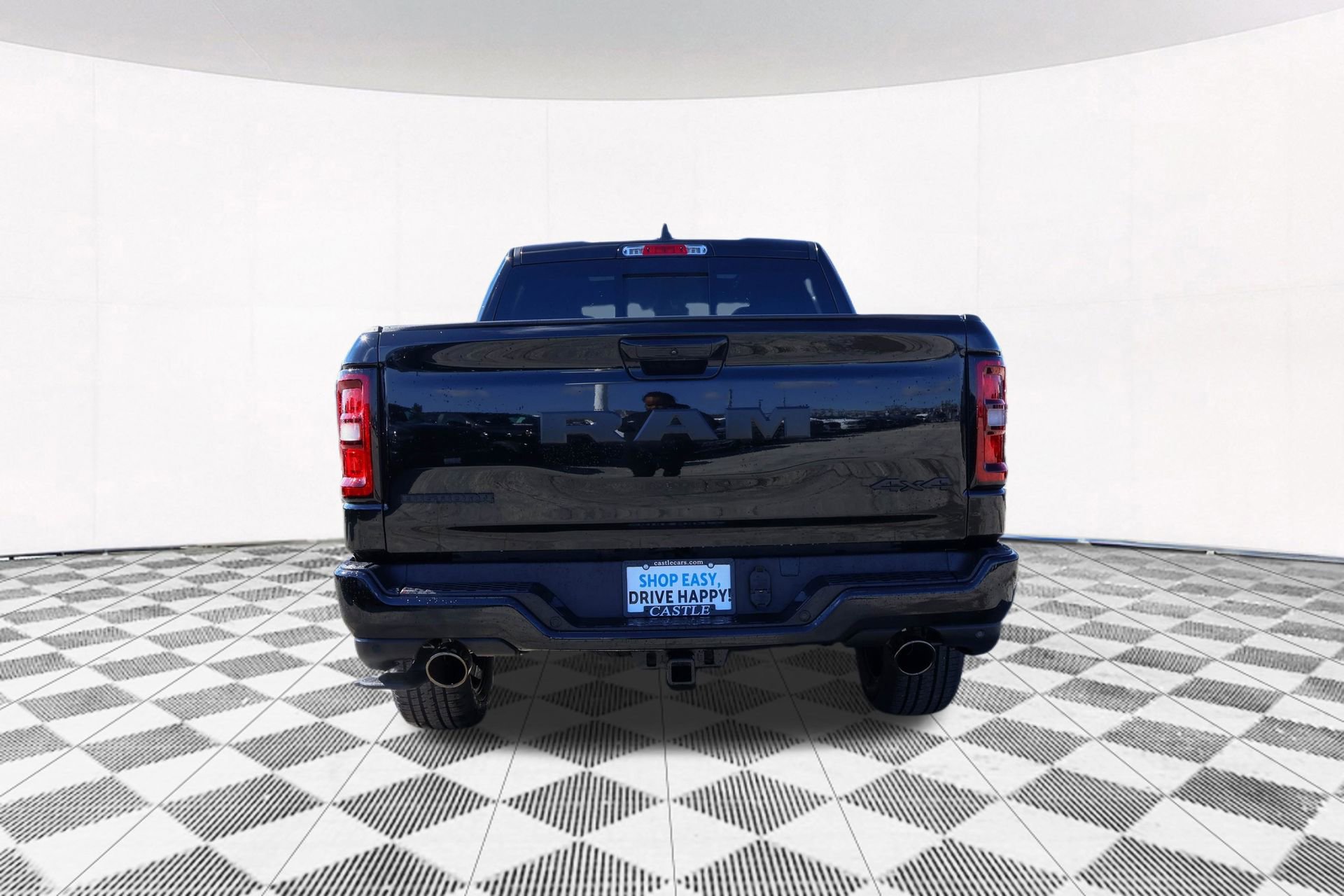 New 2026 RAM 1500 4x4 Crew Cab image 13