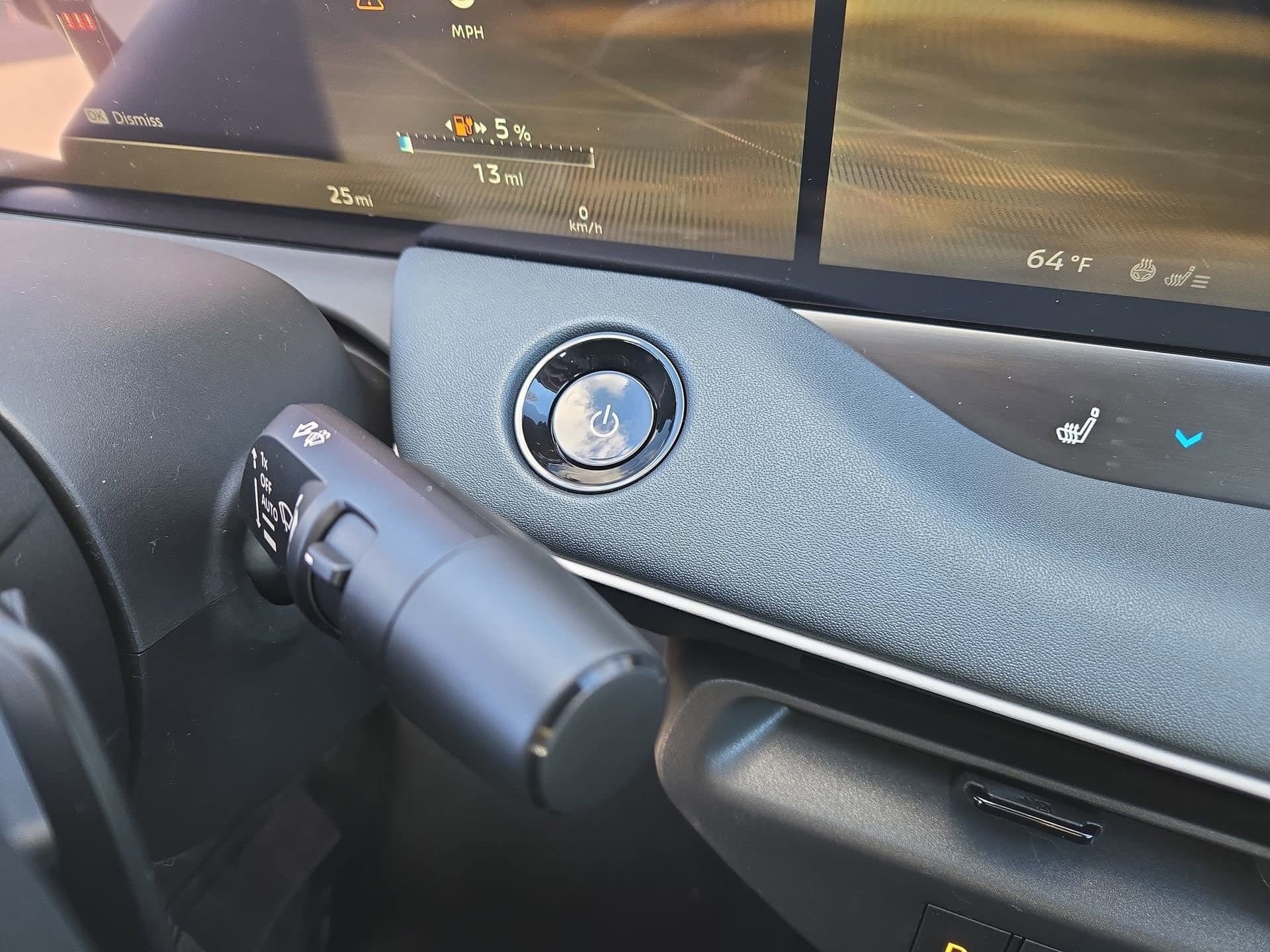 New 2026 Nissan Leaf Platinum+ image 21