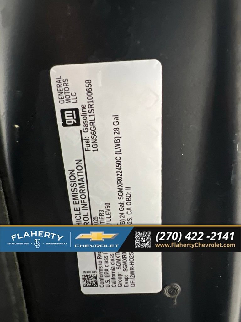 Used 2025 Chevrolet Suburban High Country AWD/4WD image 17