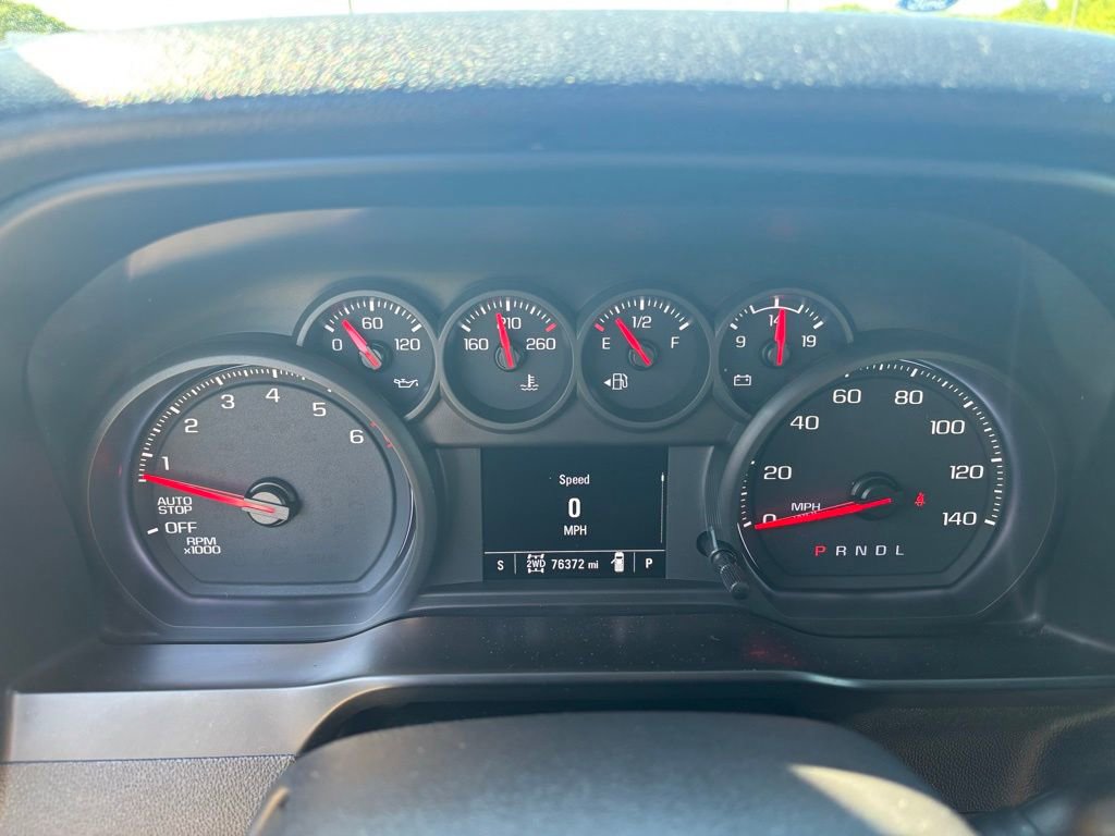 Used 2020 Chevrolet Silverado 1500 Custom w/ Custom Value Package AWD/4WD image 18