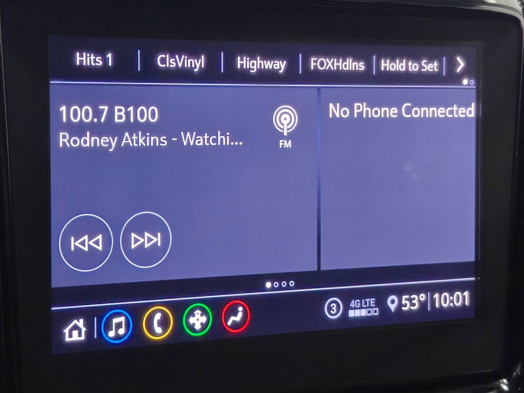 Used 2021 Chevrolet Traverse LT image 36