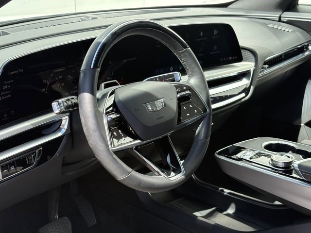 Certified 2024 Cadillac Lyriq Luxury AWD/4WD image 14