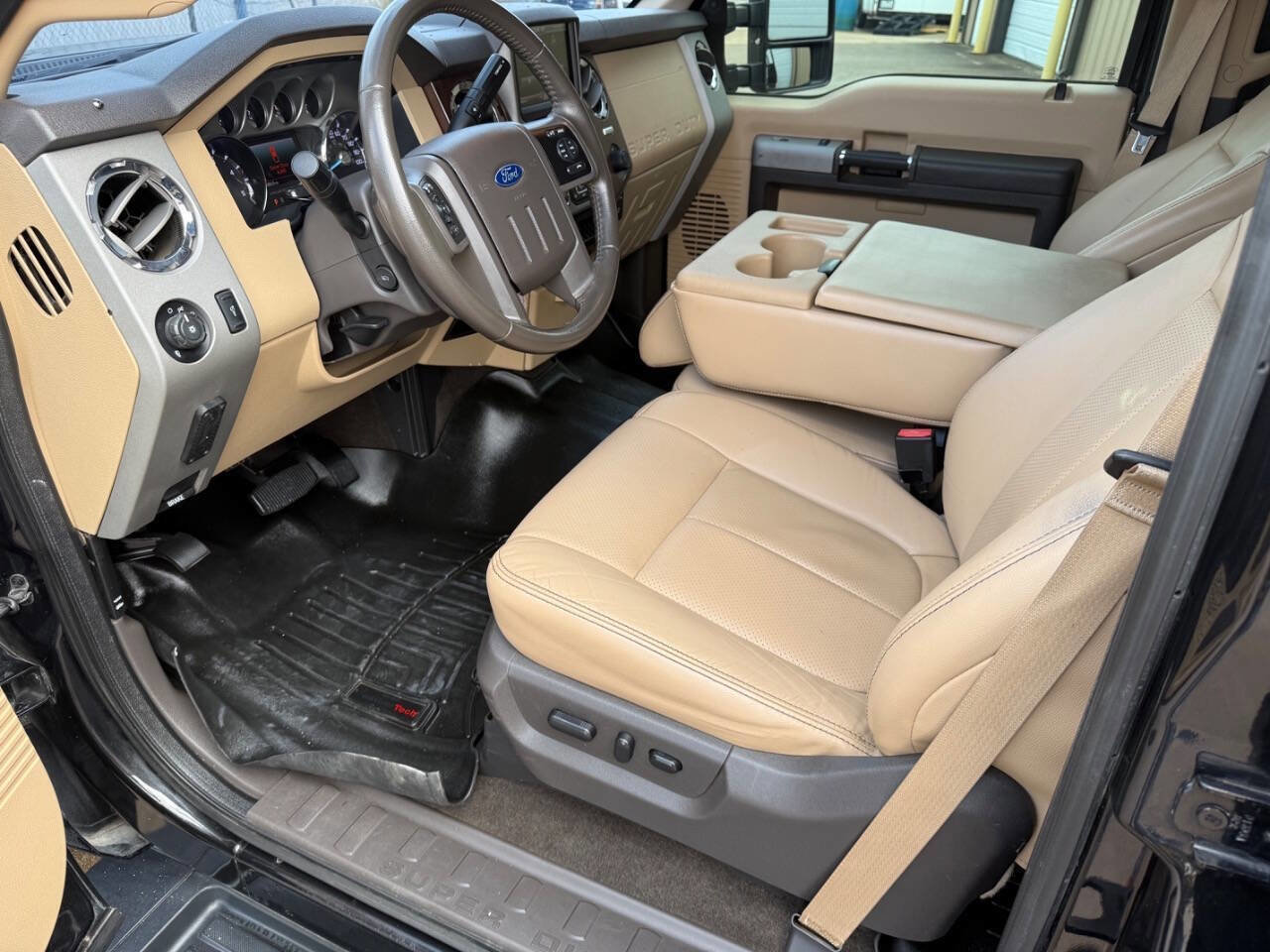 Used 2015 Ford F350 Lariat RWD image 14