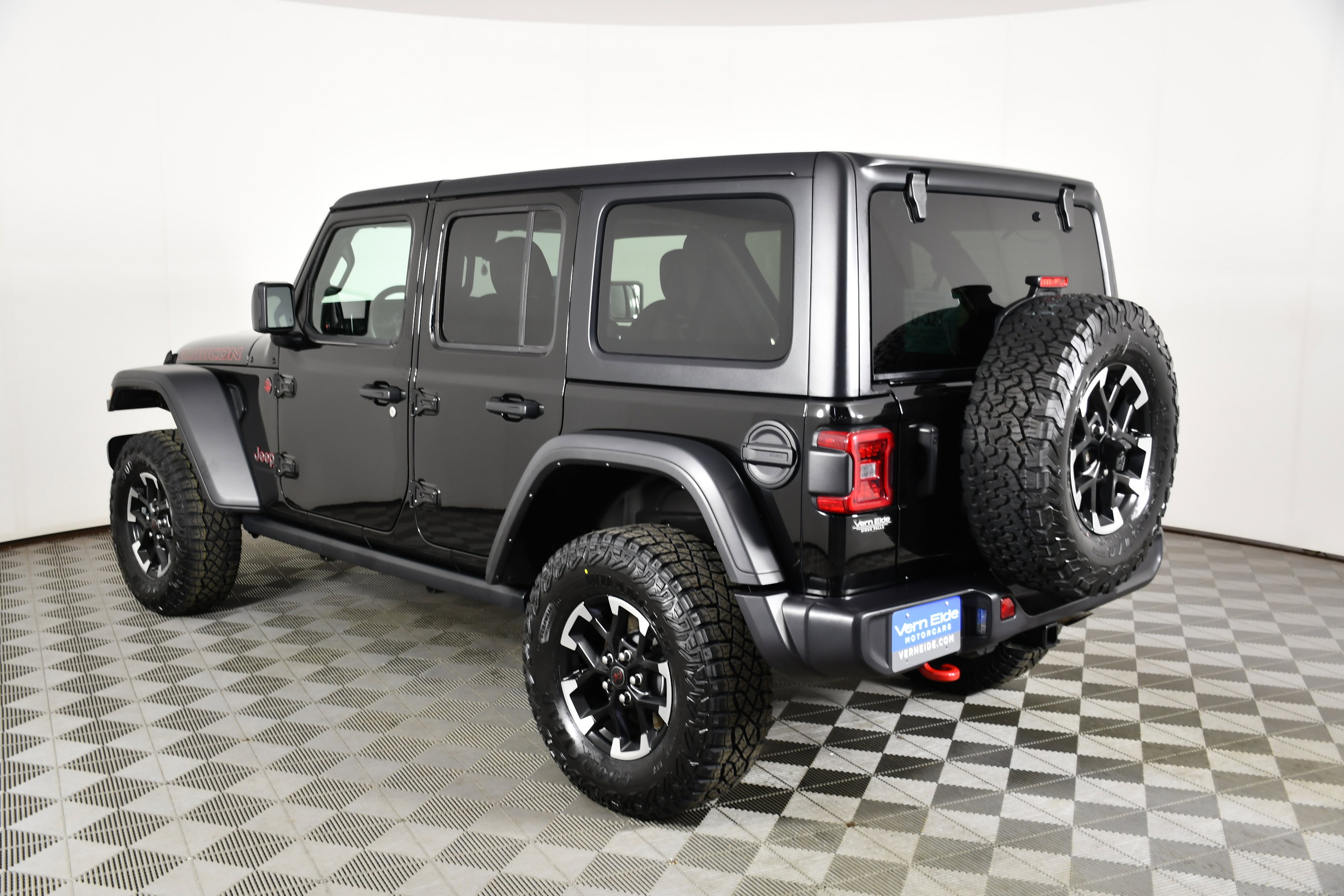Used 2025 Jeep Wrangler Unlimited Rubicon image 7