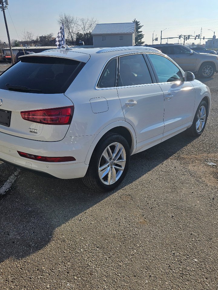 Used 2016 Audi Q3 2.0T Premium Plus w/ Technology Package image 5