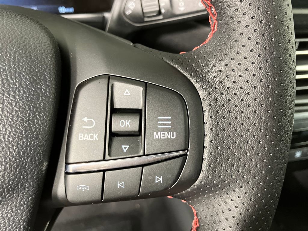 New 2026 Ford Escape ST-Line w/ Tech Pack #1 image 17