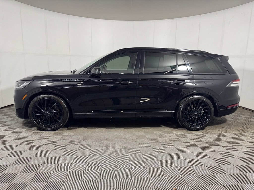 Certified 2026 Lincoln Aviator Reserve w/ Equipment Group 201A AWD/4WD image 2