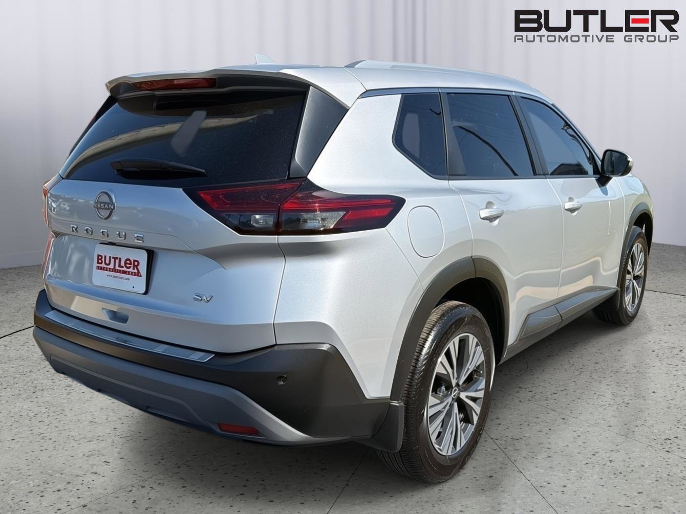 Used 2022 Nissan Rogue SV w/ SV Premium Package FWD image 6