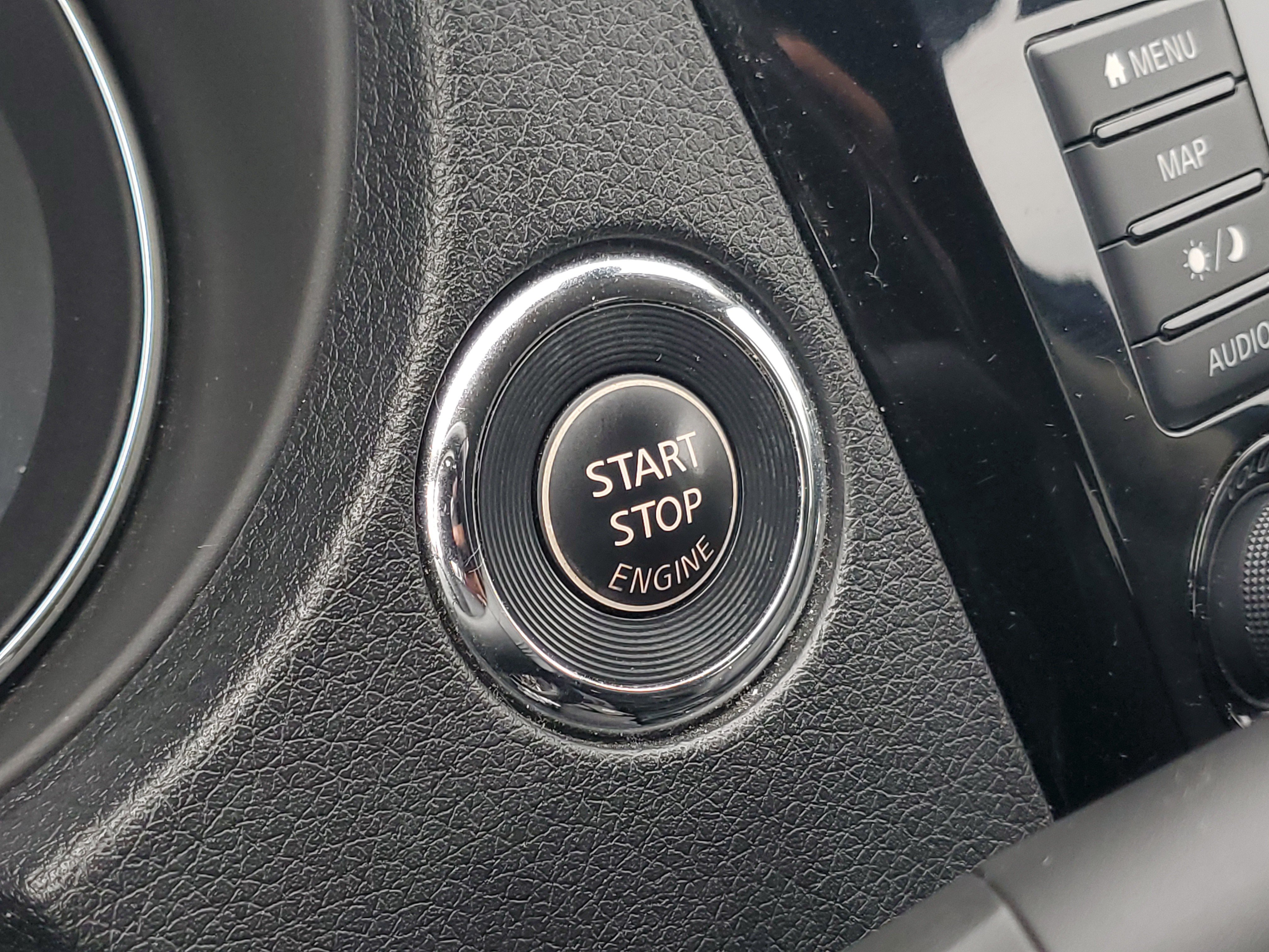 Used 2020 Nissan Rogue SL AWD/4WD image 26