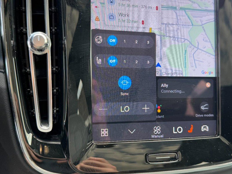 Certified 2023 Volvo C40 P8 Recharge Ultimate image 20