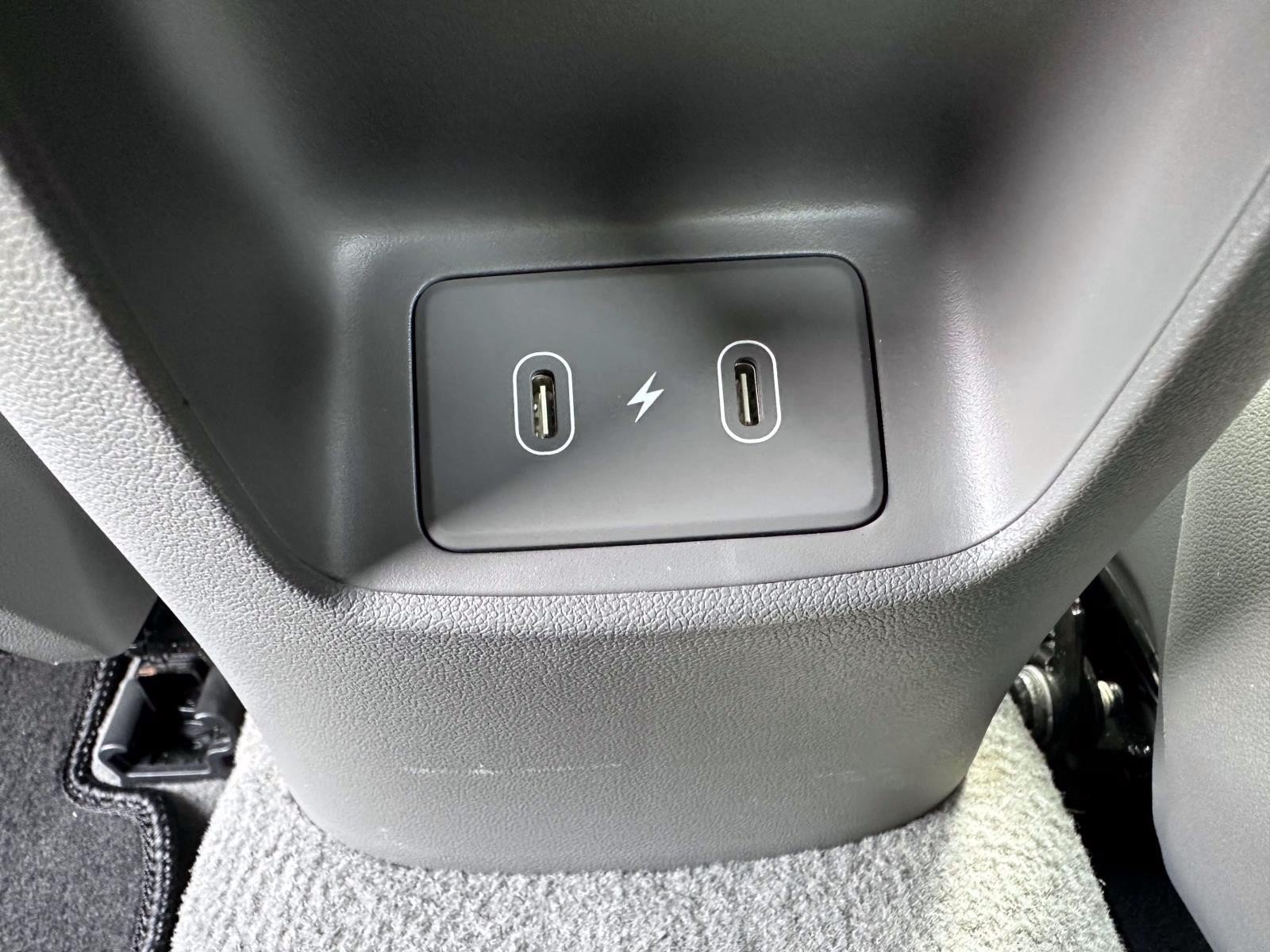 Used 2024 Hyundai Elantra SEL FWD image 13