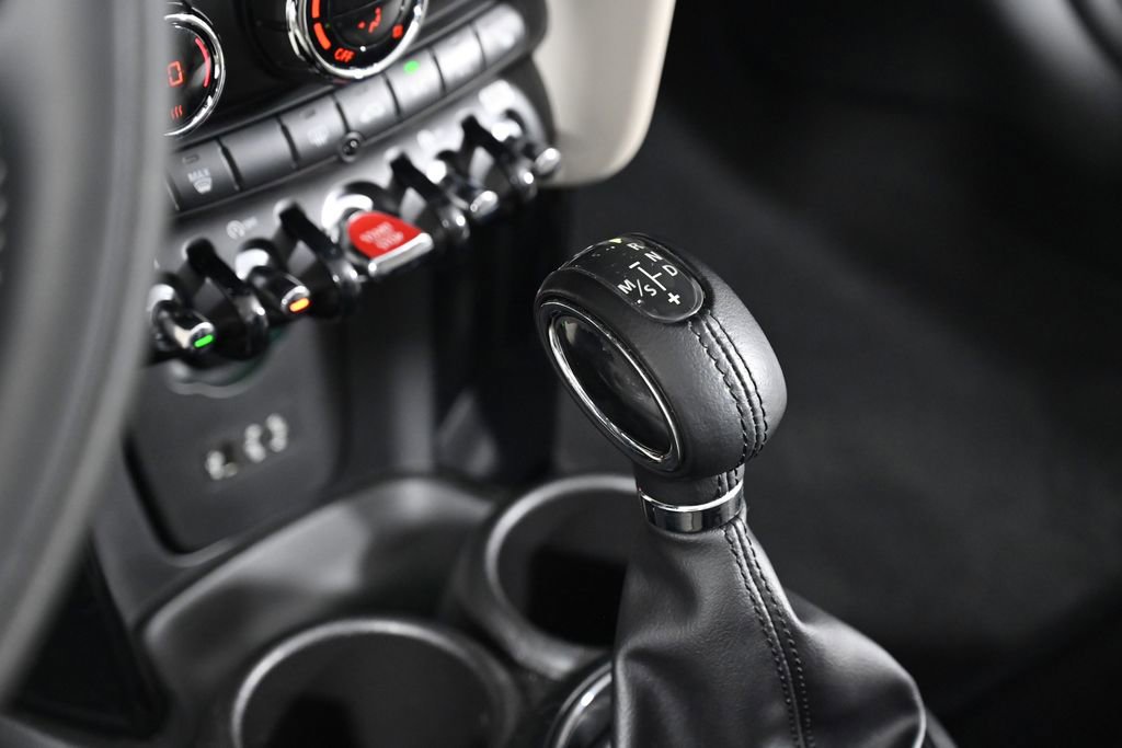 Used 2018 MINI Cooper Convertible image 17