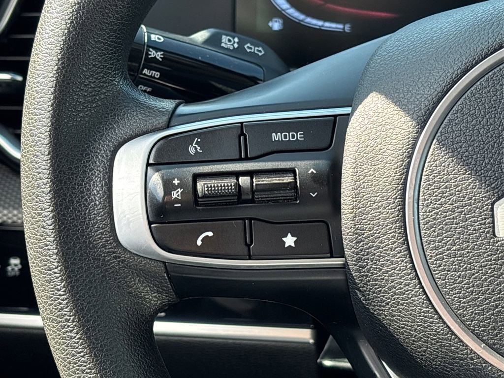 Used 2023 Kia Sportage LX image 25