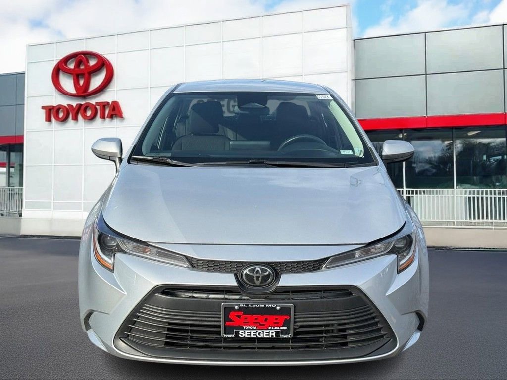 Used 2024 Toyota Corolla LE image 10
