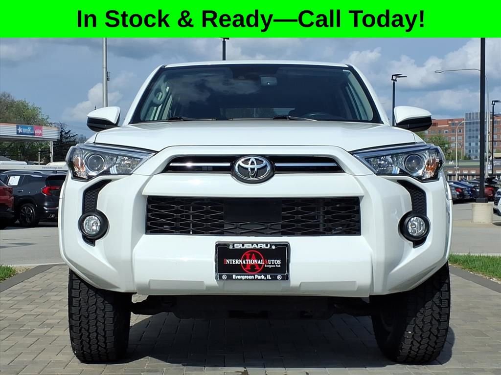 Used 2020 Toyota 4Runner SR5 image 2