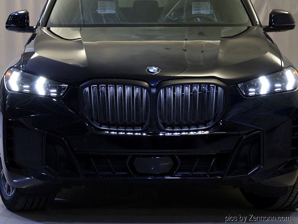 New 2026 BMW X5 xDrive40i w/ M Sport Package AWD/4WD image 6