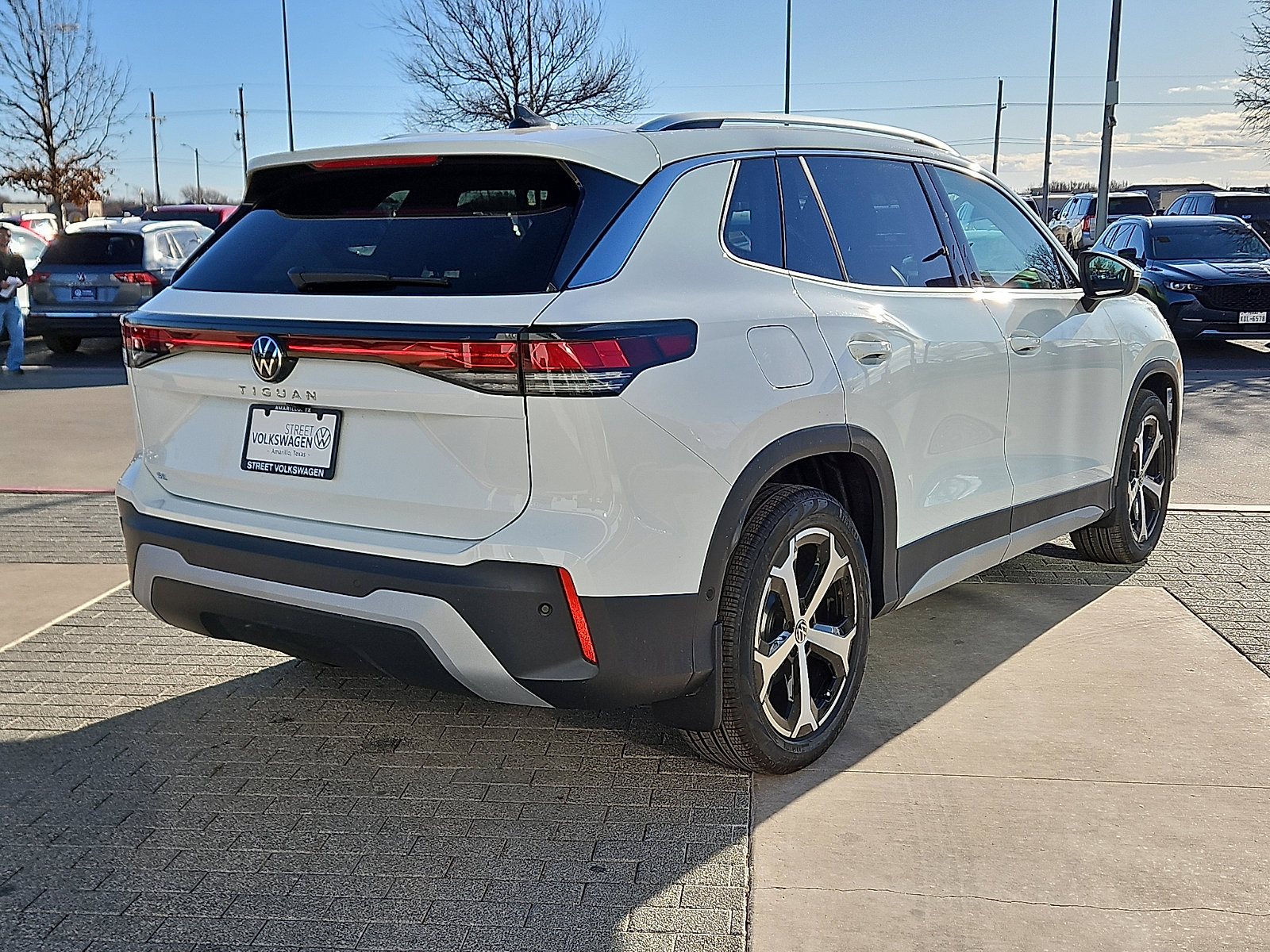 New 2026 Volkswagen Tiguan SE image 4