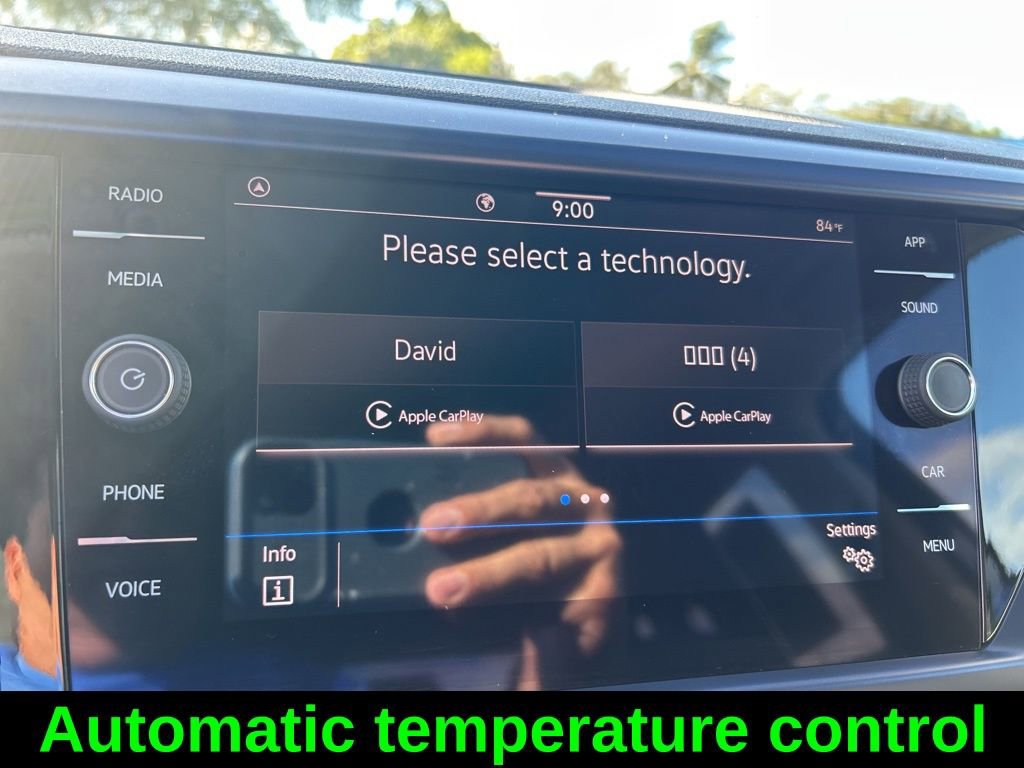 Used 2024 Volkswagen Taos SE image 13