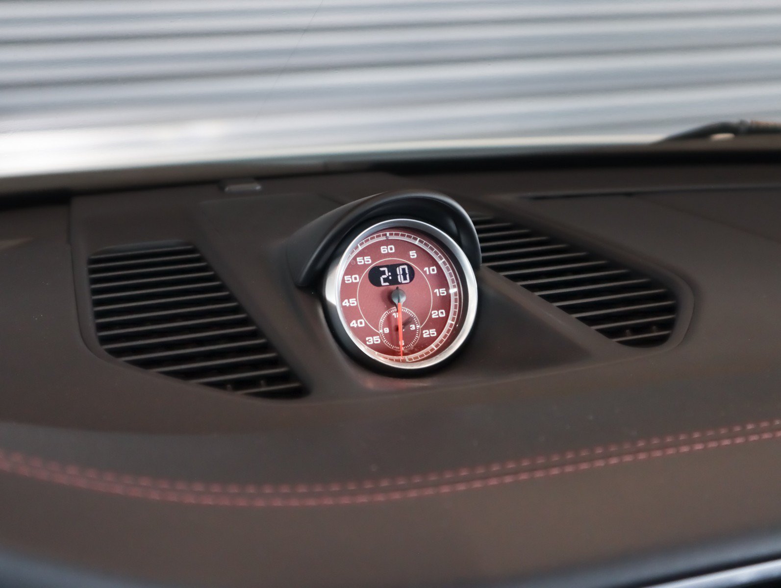 Certified 2019 Porsche 911 Turbo S AWD/4WD image 22
