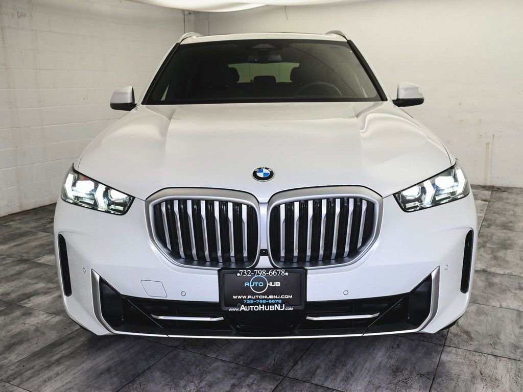 Used 2026 BMW X5 xDrive40i image 2