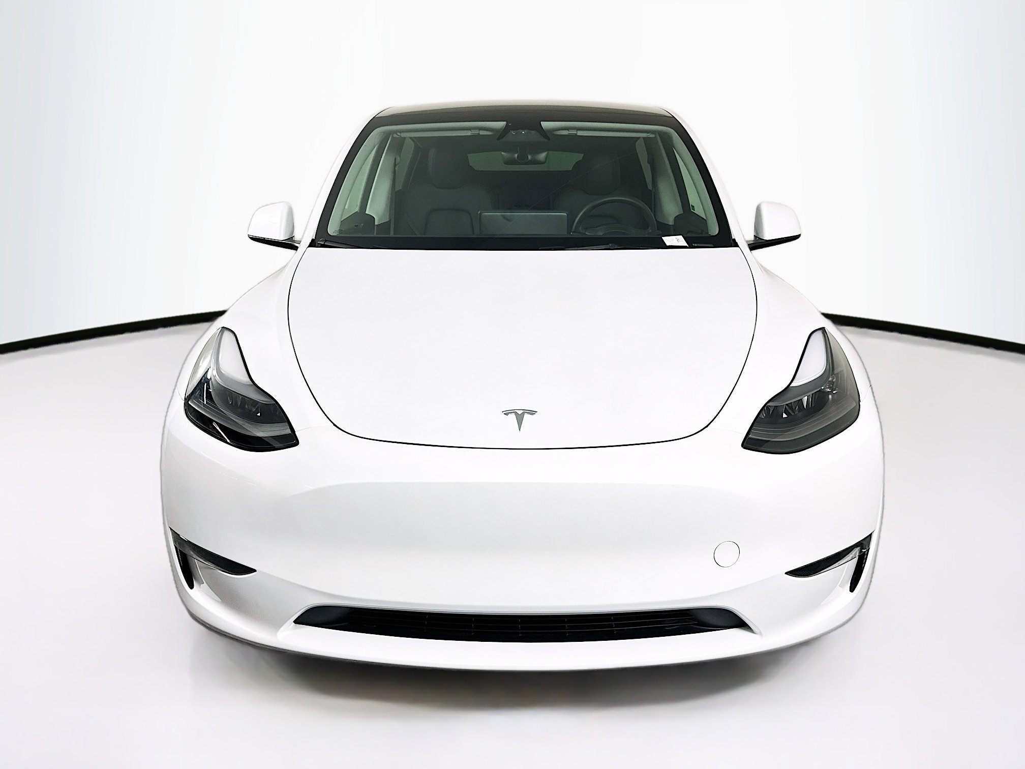 Used 2024 Tesla Model Y Long Range image 2