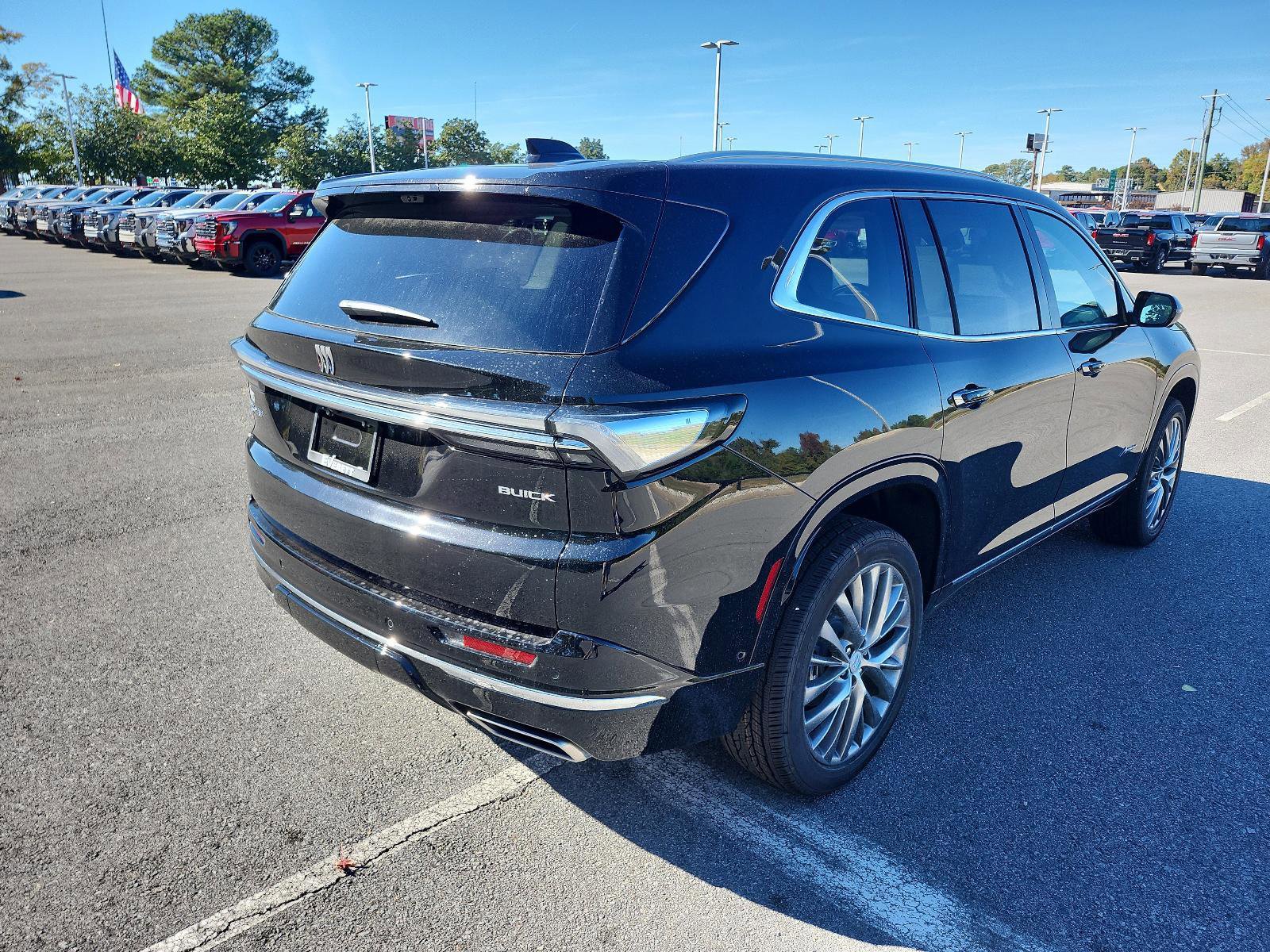 New 2026 Buick Enclave Avenir image 3