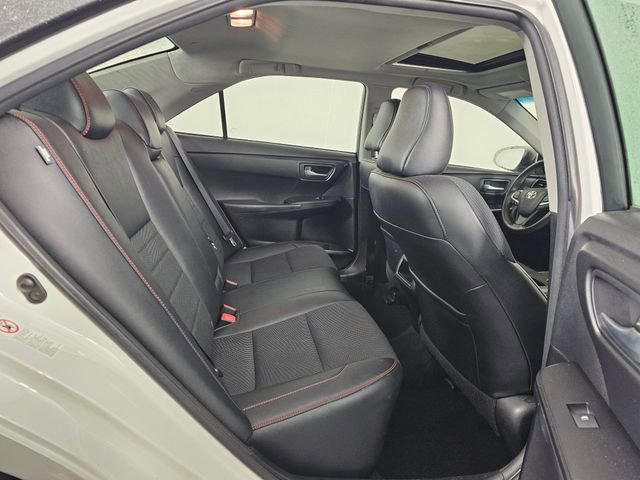 Used 2017 Toyota Camry SE image 13