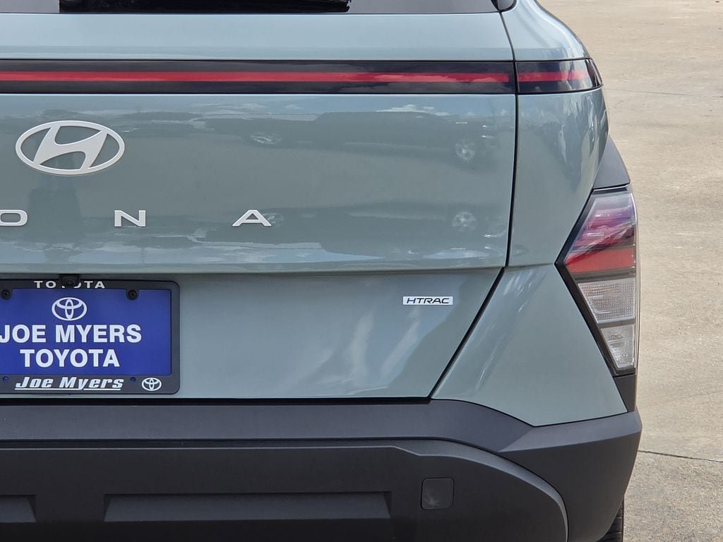 Used 2025 Hyundai Kona SEL AWD/4WD image 9