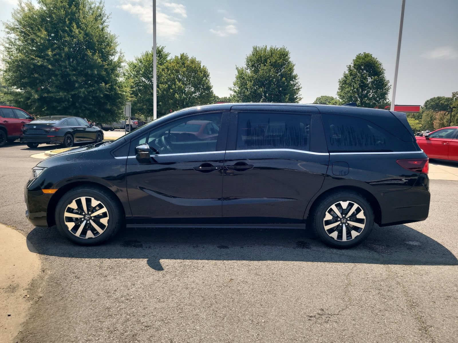 New 2026 Honda Odyssey EX-L image 6