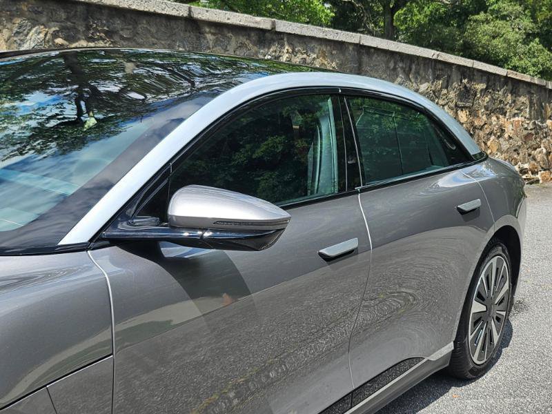 Used 2023 Lucid Air Touring AWD/4WD image 20