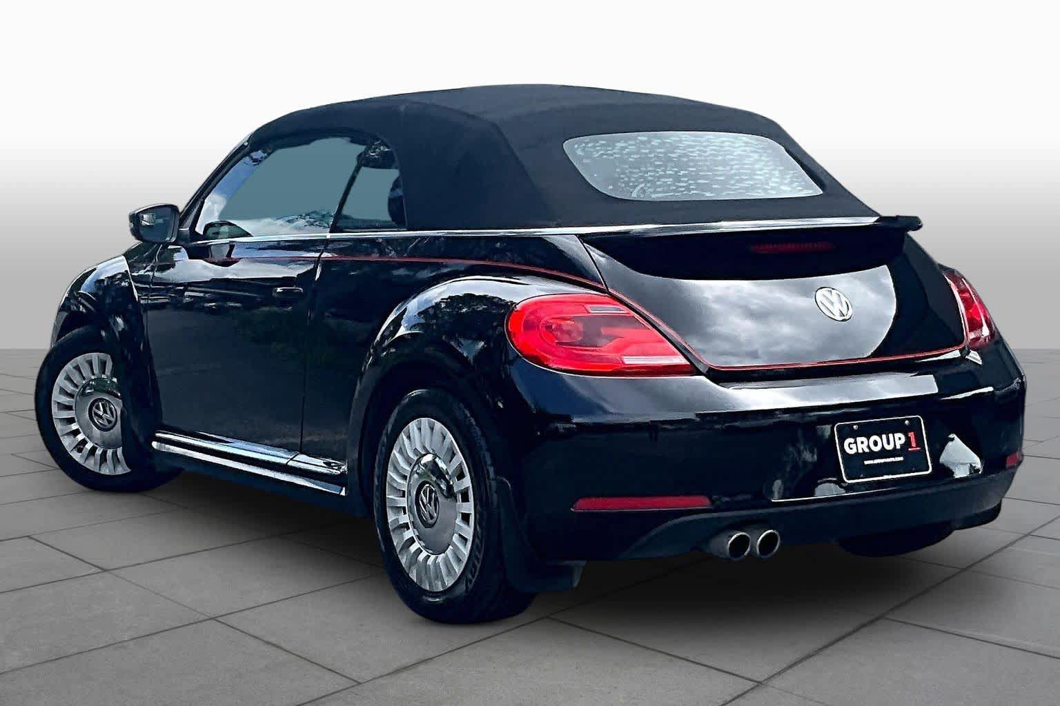 Used 2013 Volkswagen Beetle 2.5 FWD image 10