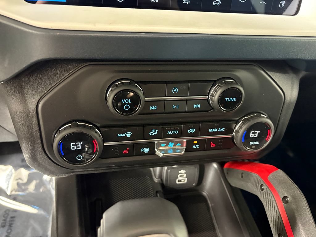 Used 2026 Ford Bronco Heritage Edition AWD/4WD image 17