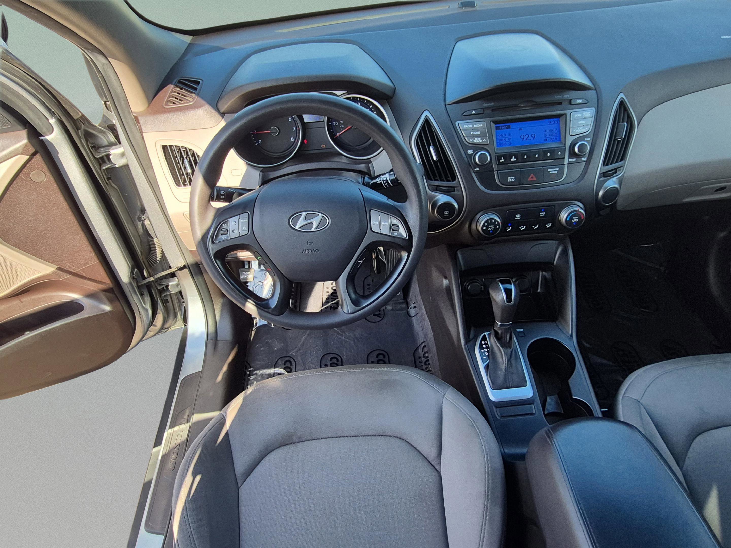 Used 2015 Hyundai Tucson GLS FWD image 11