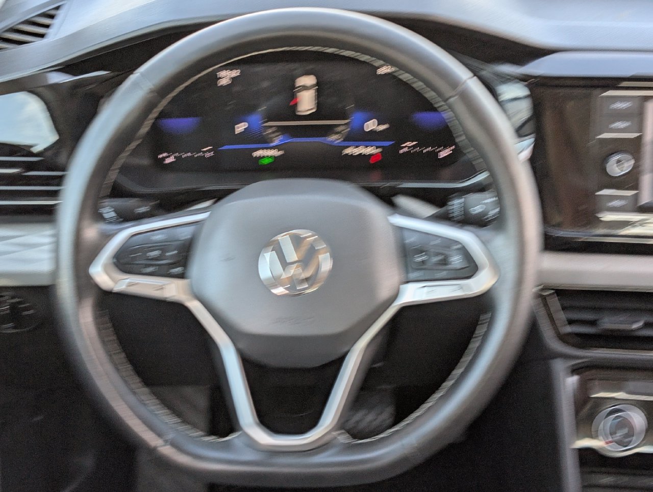 Used 2024 Volkswagen Taos S FWD image 11