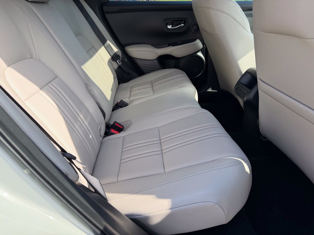 Certified 2025 Honda HR-V EX-L image 27