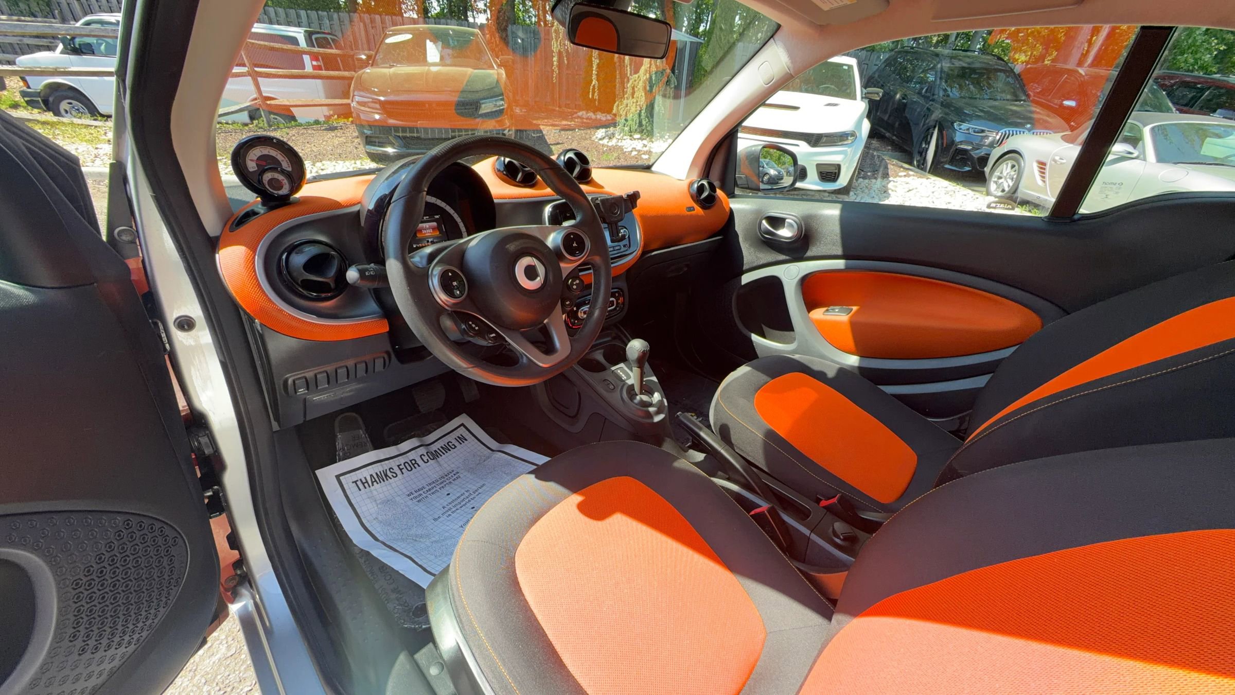 Used 2016 smart fortwo passion RWD image 16
