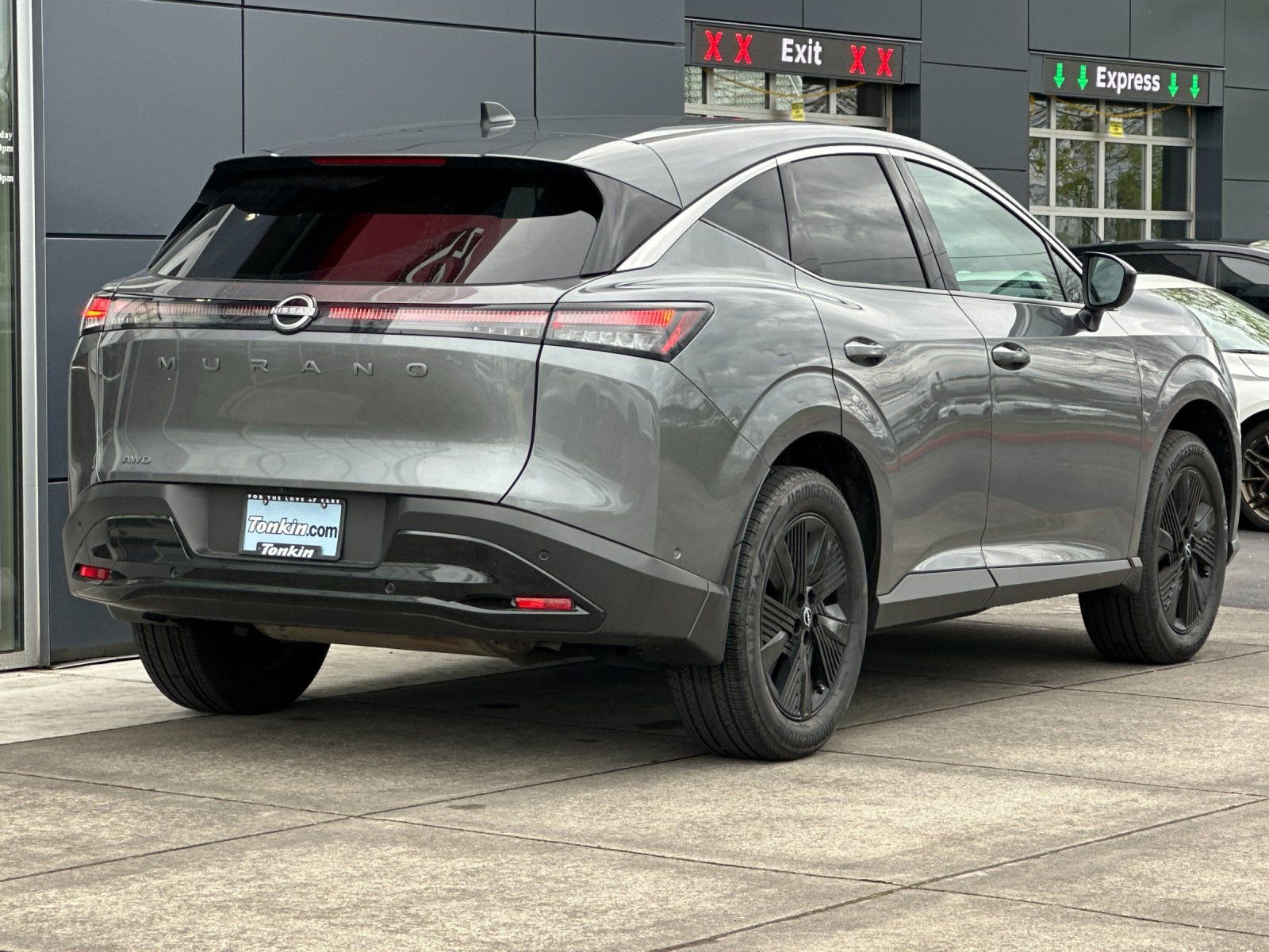 Used 2025 Nissan Murano SV AWD/4WD image 3