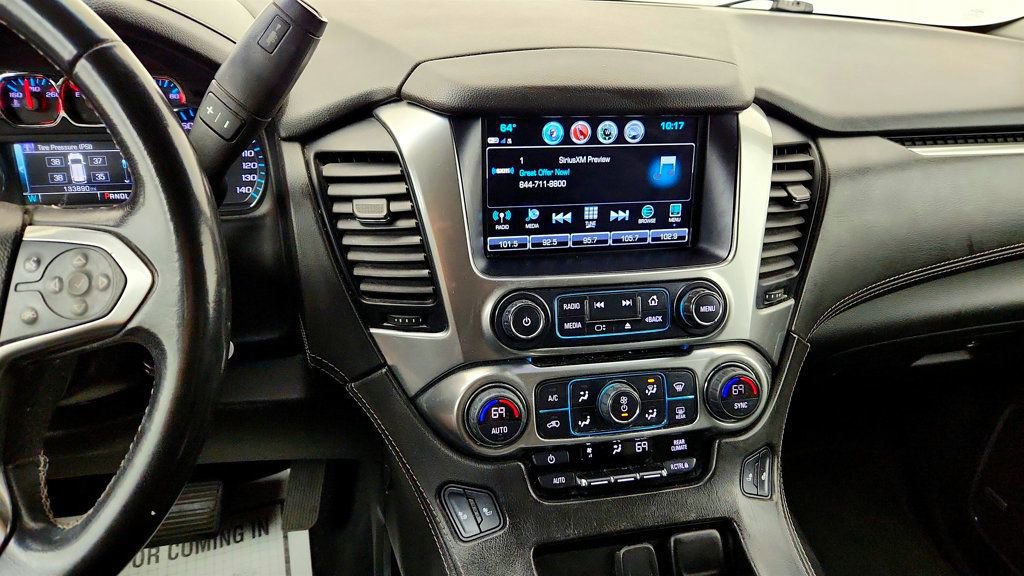 Used 2020 Chevrolet Suburban LT AWD/4WD image 17