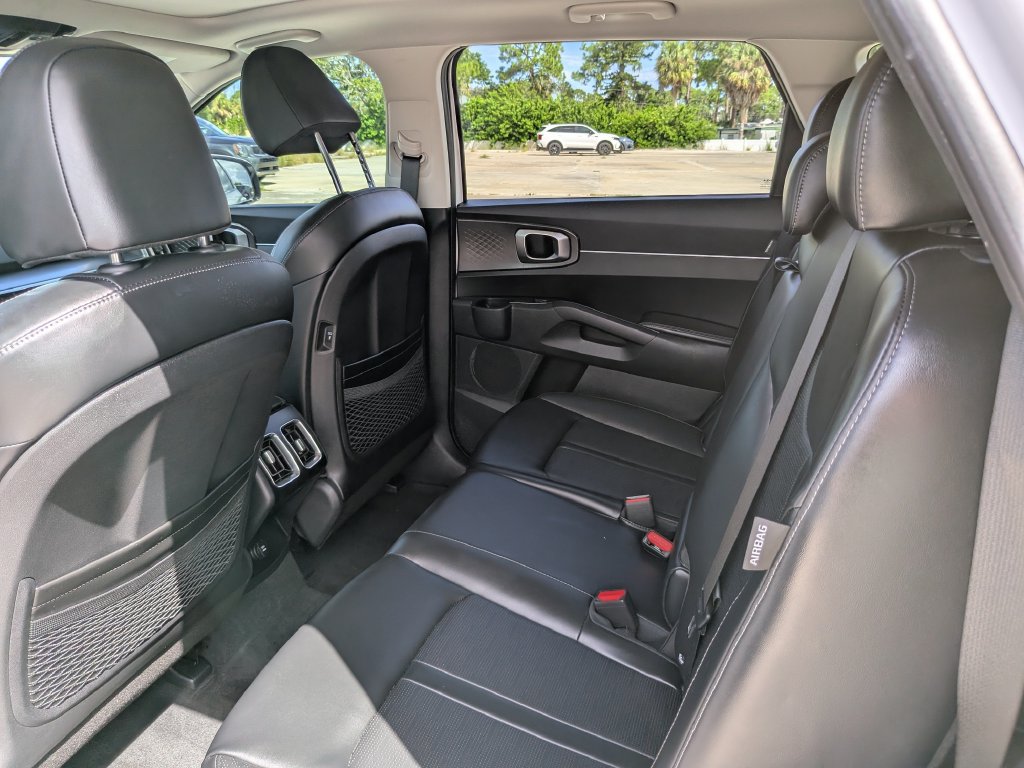Certified 2026 Kia Sorento S w/ S Panoramic Sunroof Package FWD image 18