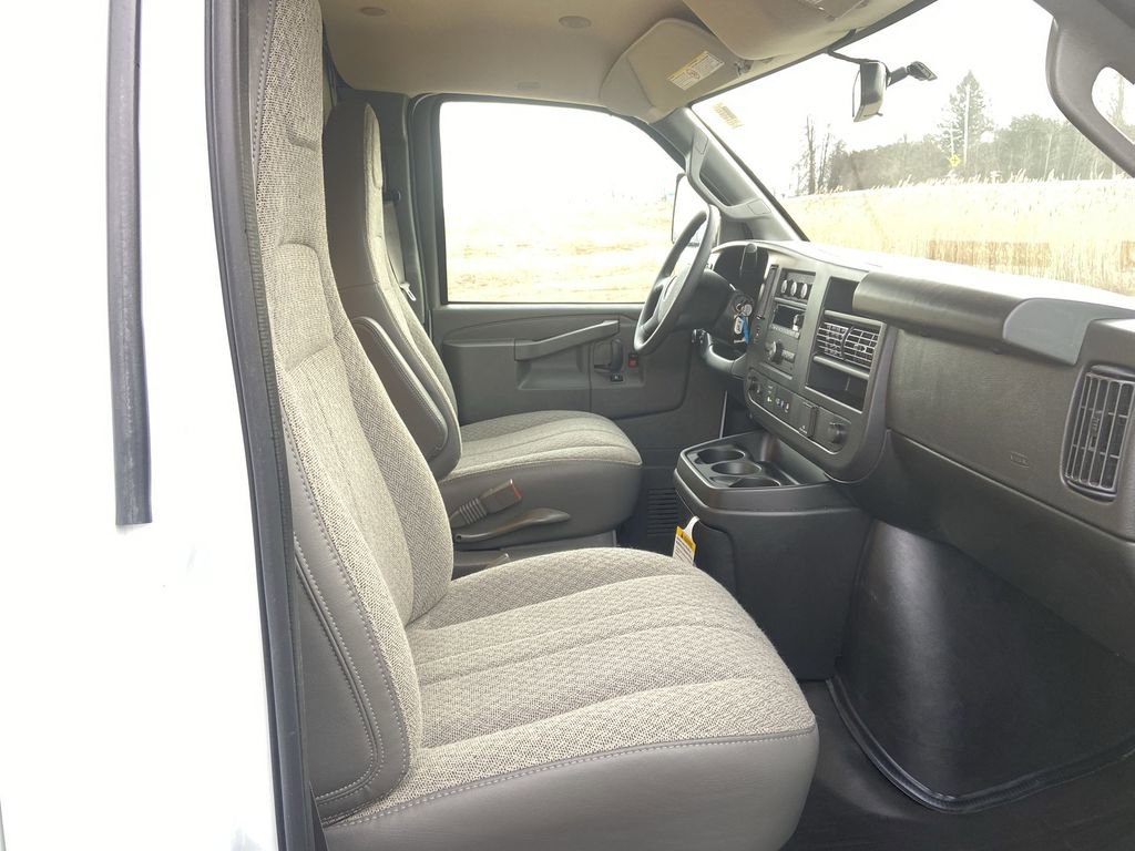 New 2024 Chevrolet Express 3500 w/ Power Convenience Package RWD image 22