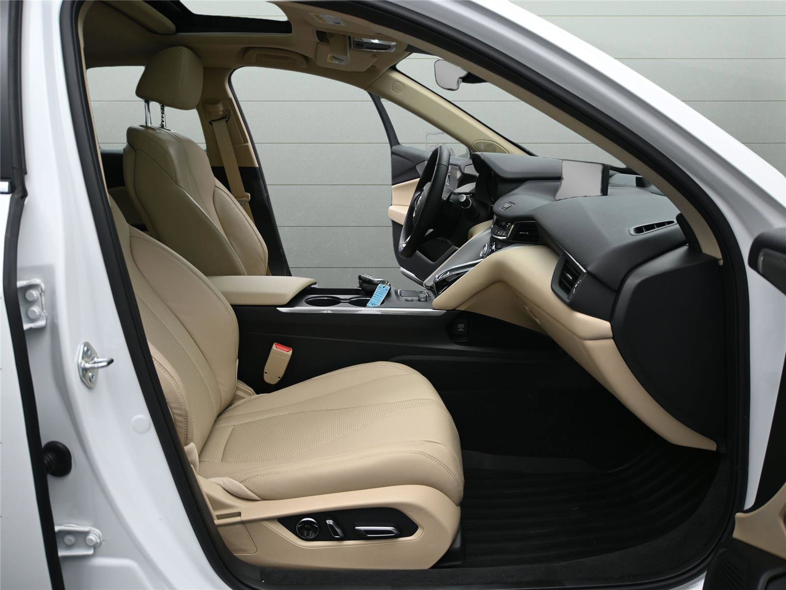 Certified 2025 Acura TLX w/ Technology Package image 18