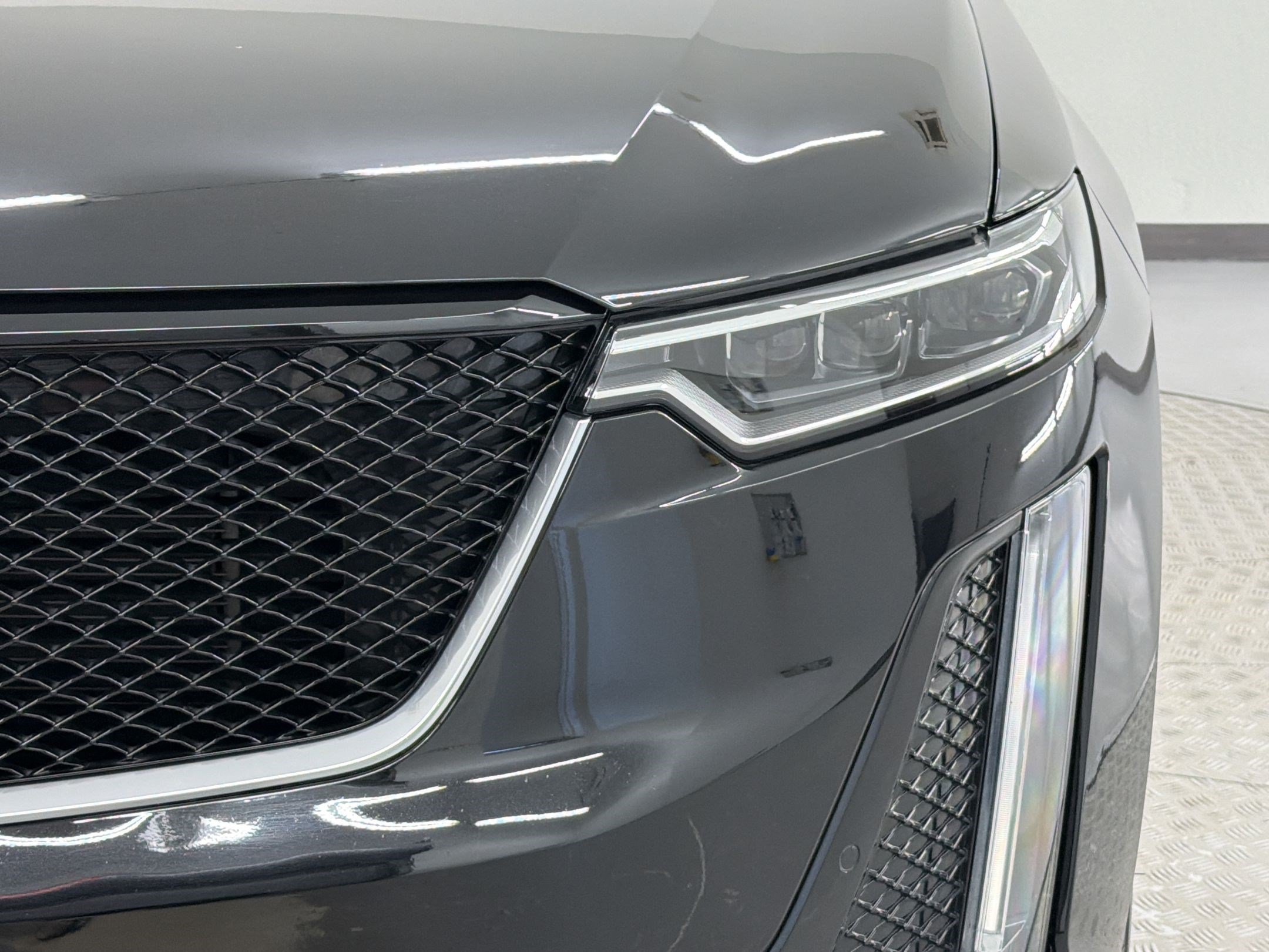 Used 2023 Cadillac XT6 Sport w/ Platinum Package AWD/4WD image 12