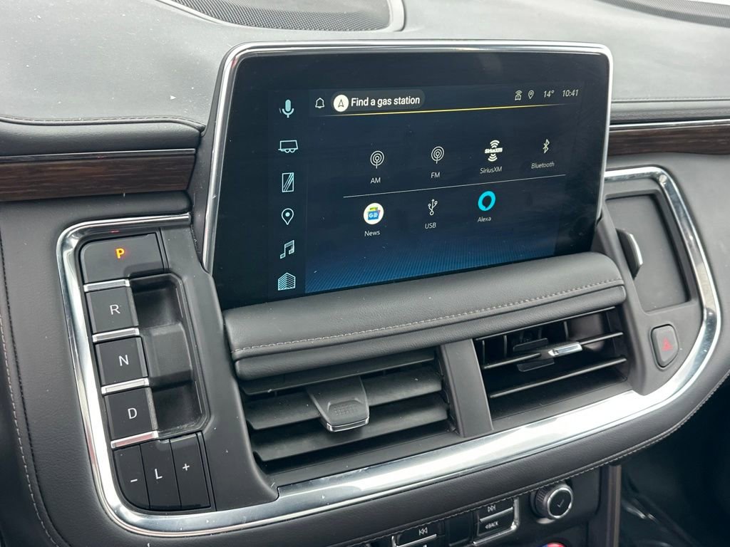 Used 2024 Chevrolet Suburban High Country w/ Advanced Technology Package image 26