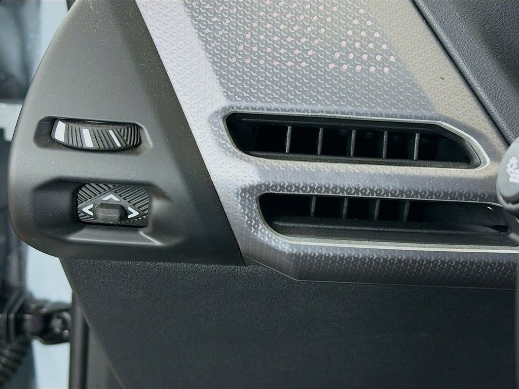 Used 2025 BMW 228i xDrive 228 xDrive Gran Coupe w/ Technology Package image 28