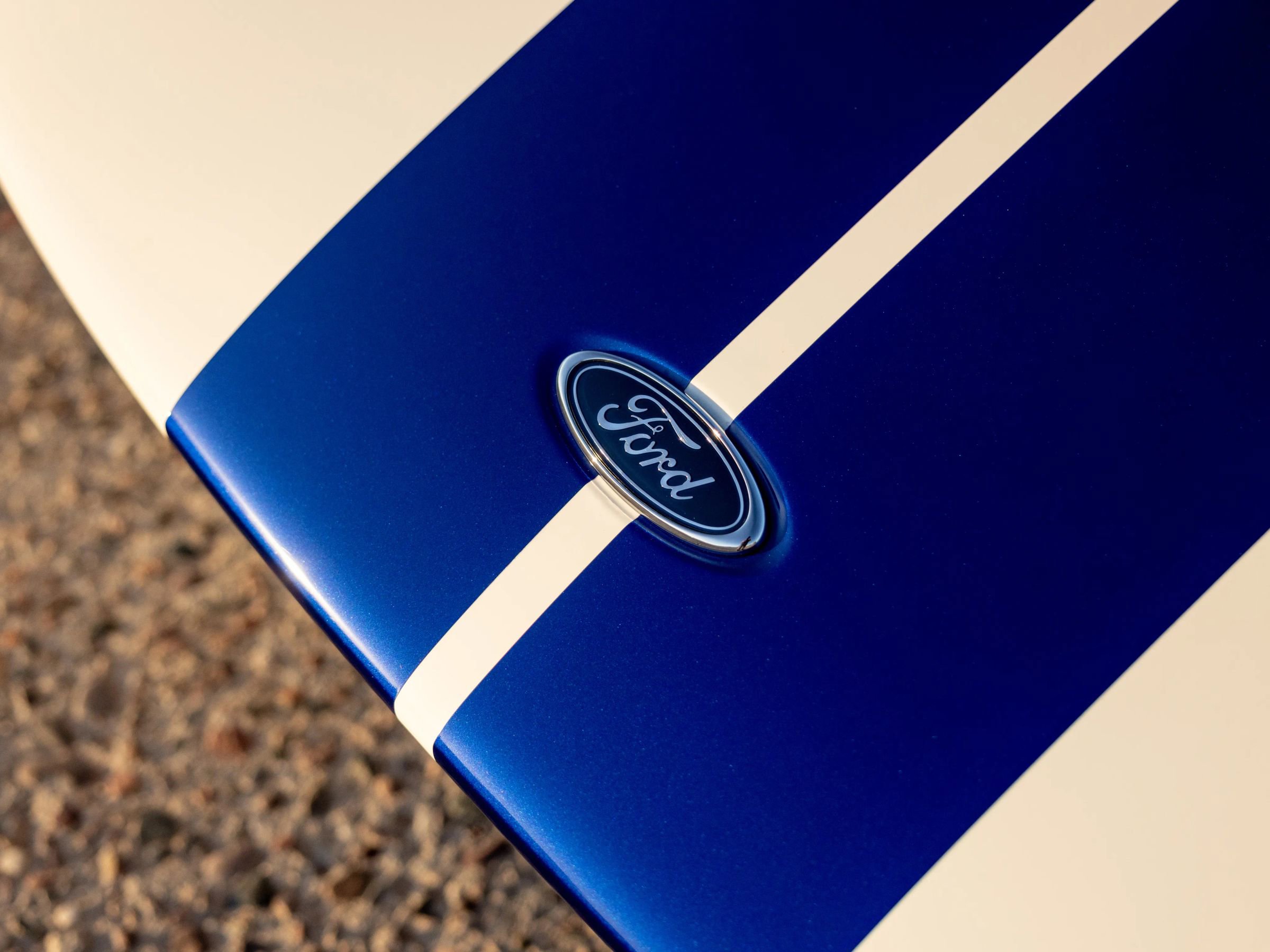 Used 2005 Ford GT image 36