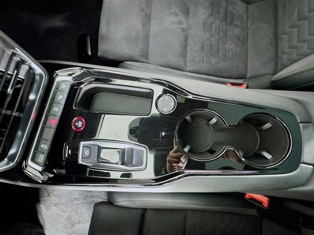 Used 2022 Audi e-tron GT Prestige w/ Prestige Package AWD/4WD image 17