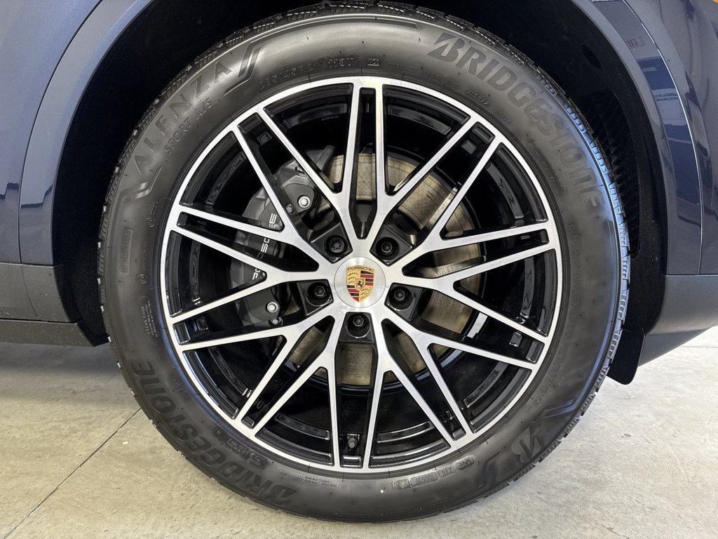 New 2026 Porsche Cayenne AWD/4WD image 15
