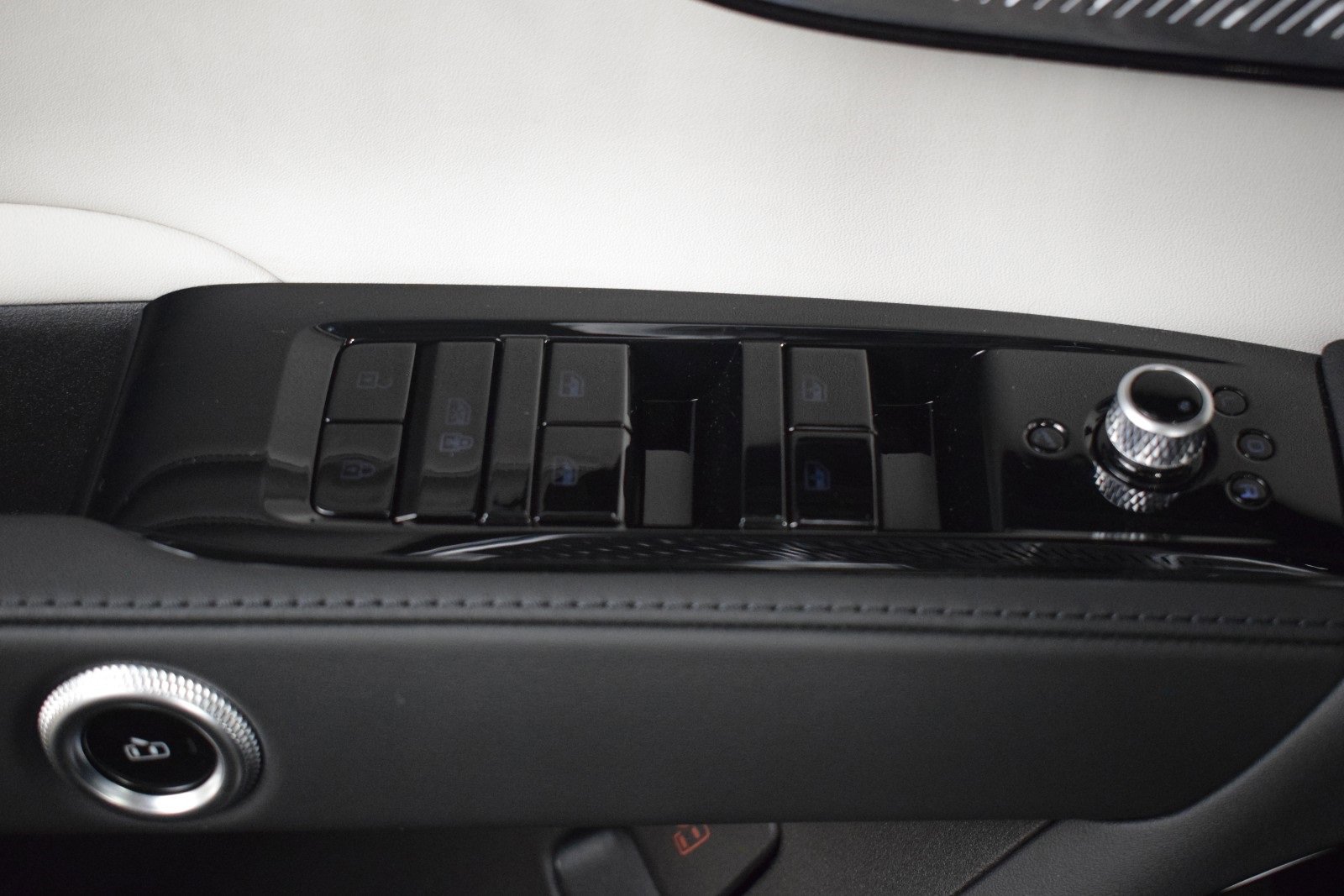 New 2024 Maserati Grecale Modena image 41