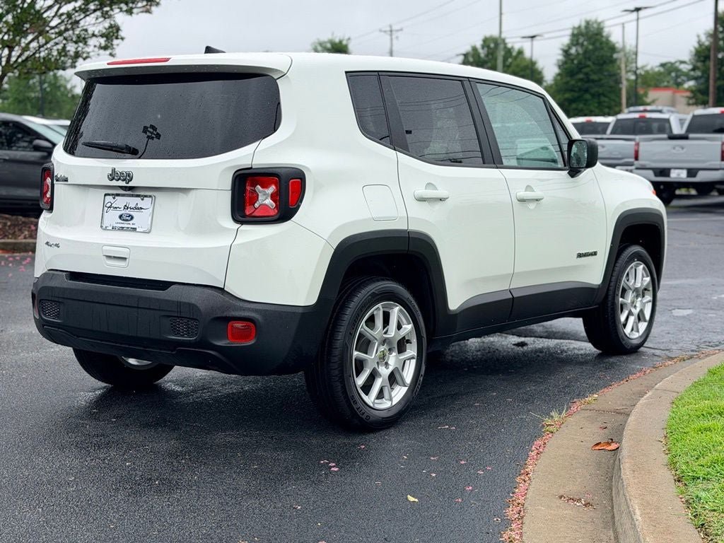 Used 2023 Jeep Renegade Latitude AWD/4WD image 9