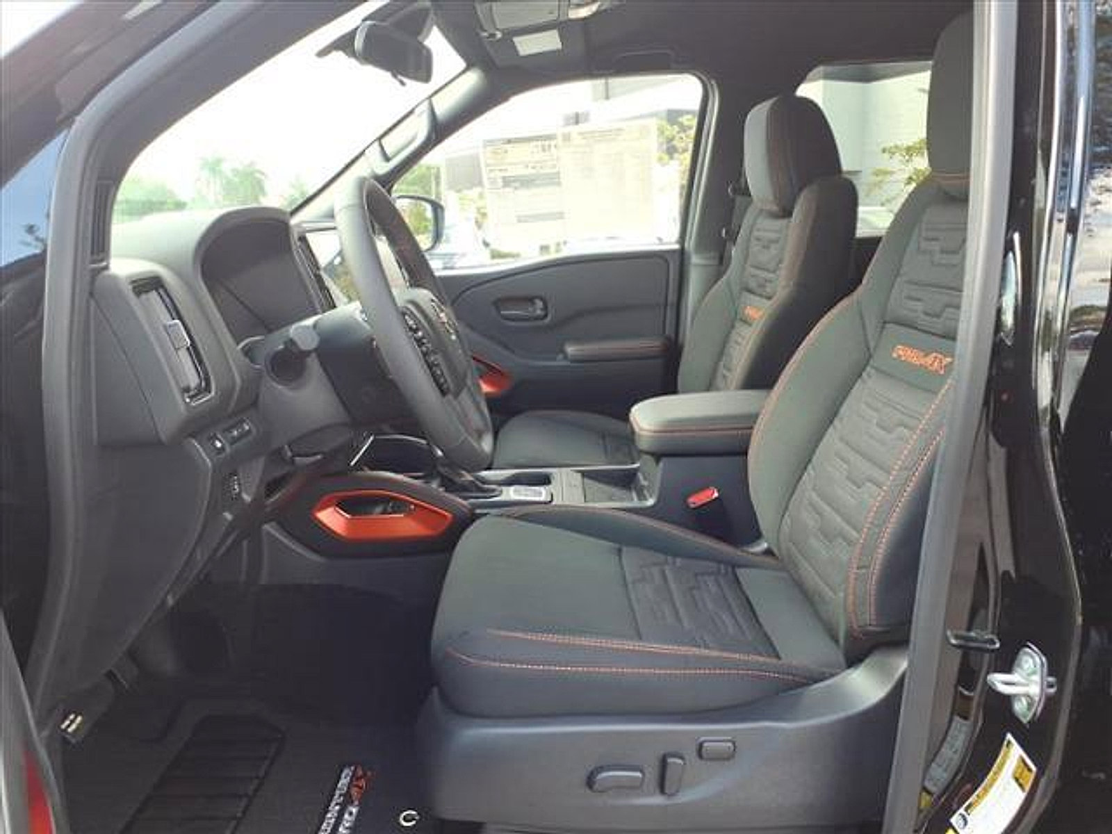 New 2026 Nissan Frontier PRO-4X w/ Pro-4x Convenience Package image 13